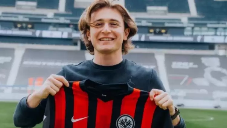 Ali Akman'a yeni futbol direktörü! Frankfurt...