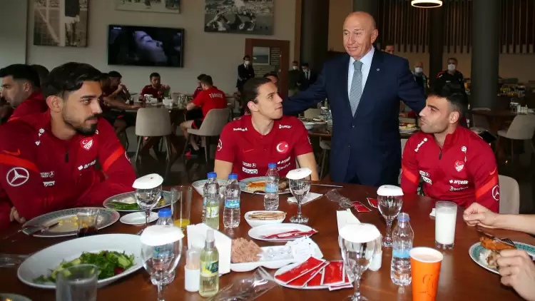 TFF Başkanı Nihat Özdemir’den Milli Takım’a ziyaret