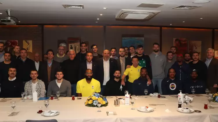 Fenerbahçe’de basketbol takımına moral yemeği