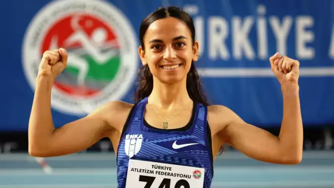 Ayşe Tekdal tarihe geçti!