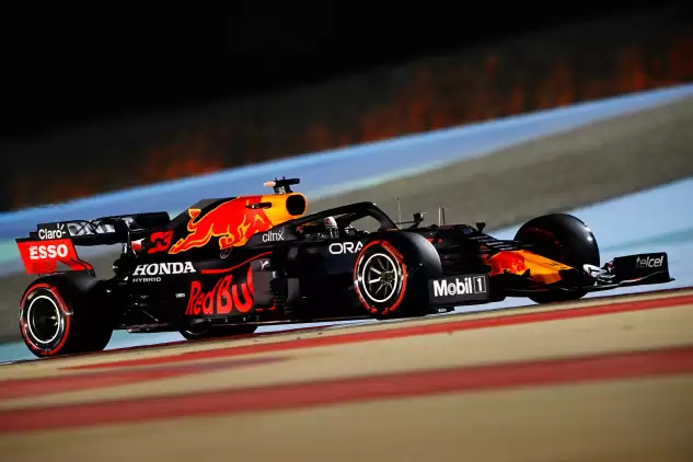 Formula 1 Haberleri | Red Bull Racing F1, 2022 aracı RB182'i tanıttı