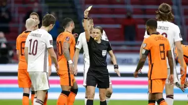 Kadın hakem, Hollanda'ya uğurlu geldi