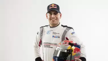 Ayhancan Güven sezona zaferle başladı