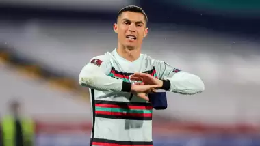 Ronaldo’nun pazubandı ne kadara satıldı?
