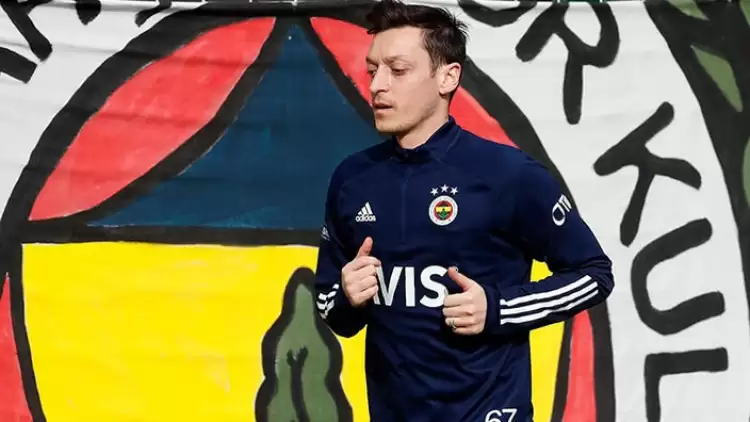 Fenerbahçe’de Mesut Özil sahaya indi