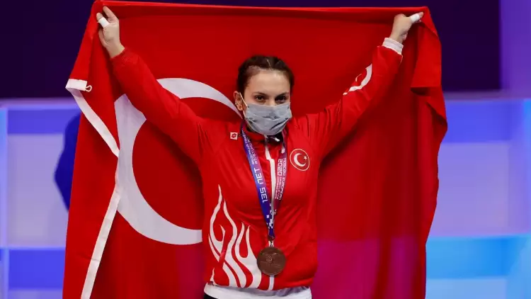 Şaziye Erdoğan silkmede bronz kazandı
