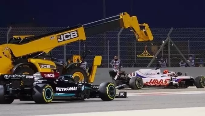 Haas'ın çaylak pilotu Mazepin, 19 yıl sonra Formula 1'de bir ilke imza attı!