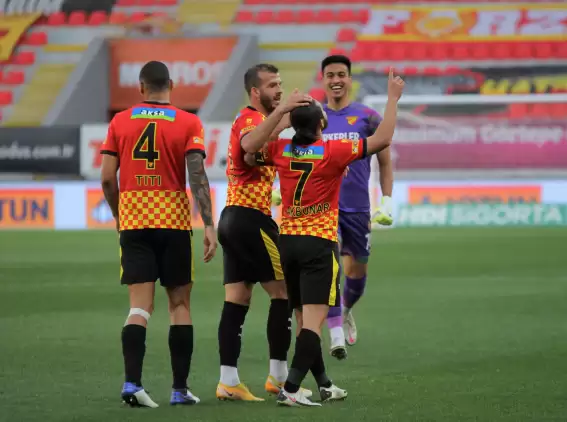 Göztepe 3 haftalık hasretini İzmir'de dindirdi