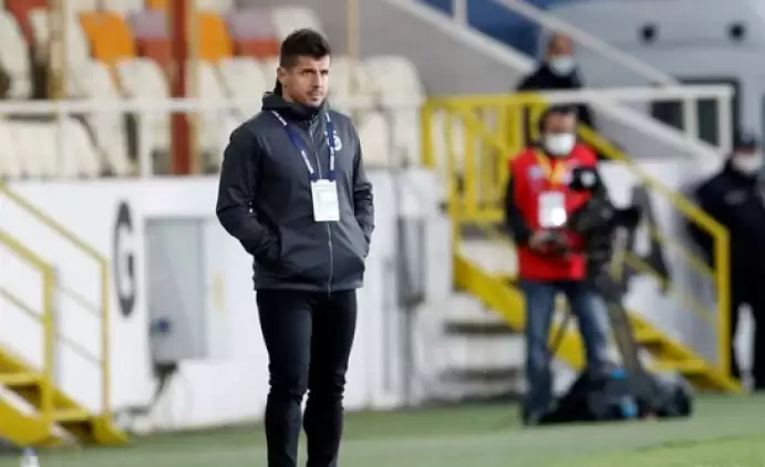 "Önümüzdeki sezon Emre Belözoğlu dışında teknik direktör tercihi olamaz"