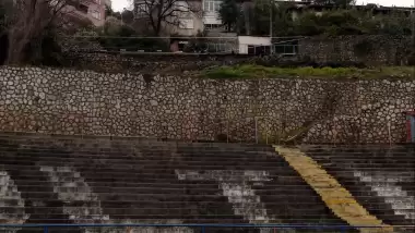 Stadın duvarı çöktü, facia ucuz atlatıldı!