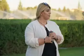 Berna Gözbaşı’dan taraftara tepki: "Kes sesini..."