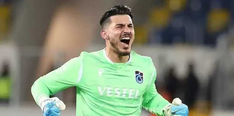 Trabzonspor'da Uğurcan Çakır'dan 2 yıllık yeni sözleşme