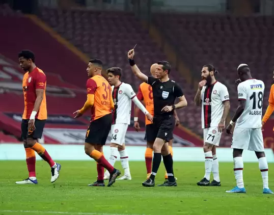 Galatasaray’a Trabzonspor maçı öncesi kötü haber!