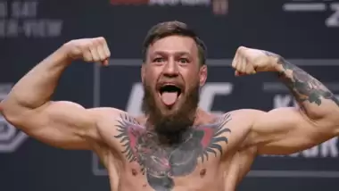 UFC Dünya Şampiyonu, Manchester United'ı satın almak istiyor