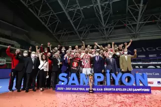 Nefes kesen maçta Fenerbahçe'nin nefesi şampiyonluğa yetmedi!