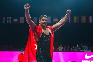 Taha Akgül tarihe geçti