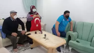 Rıza Kayaalp’in baba evinde şampiyonluk sevinci