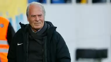 38 yıldır beklenen imza! Büyük Mustafa, Büyük Altay'da!