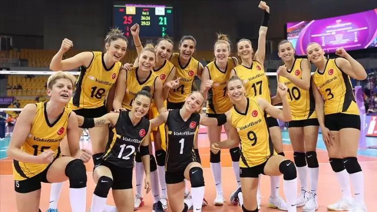 Vakıfbank, Avrupa şampiyonluğu için yola çıktı