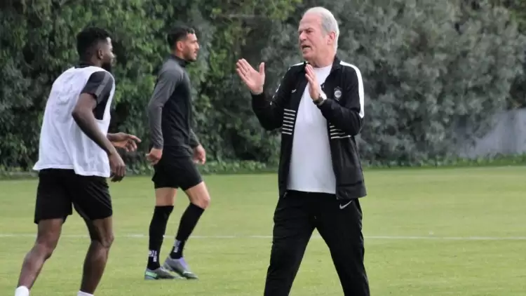 Mustafa Denizli geldi, 6 futbolcu kadro dışı!