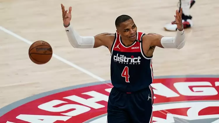 Russell Westbrook'tan rekor!