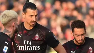 "Hakan bu küfrü hak etmedi!" Takım Ibrahimovic'e sırt döndü!