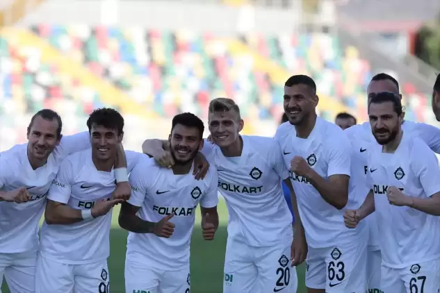 7 gol atıldı 2 penaltı kaçtı! Çılgın maçta kazanan Altay 