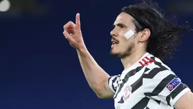 Manchester United, Cavani ile ilgili kararını verdi