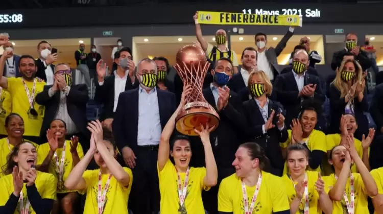 Yenilmezler! Galatasaray'ı deviren Fenerbahçe şampiyon oldu...