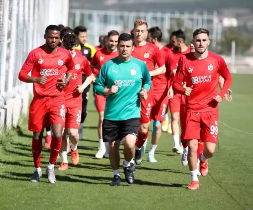 Sivasspor, Kasımpaşa maçının taktiğini çalıştı 