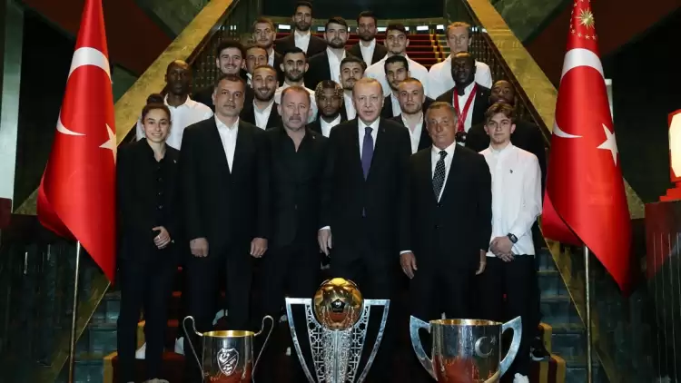 Cumhurbaşkanı Erdoğan, Beşiktaş'ı kabulünde müjdeyi verdi