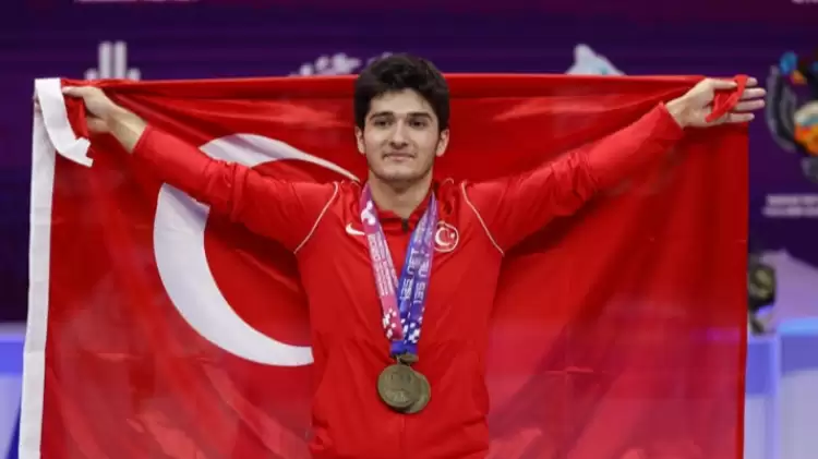 Muhammed Furkan Özbek'ten büyük başarı! Şampiyonluk ve olimpiyat kotası