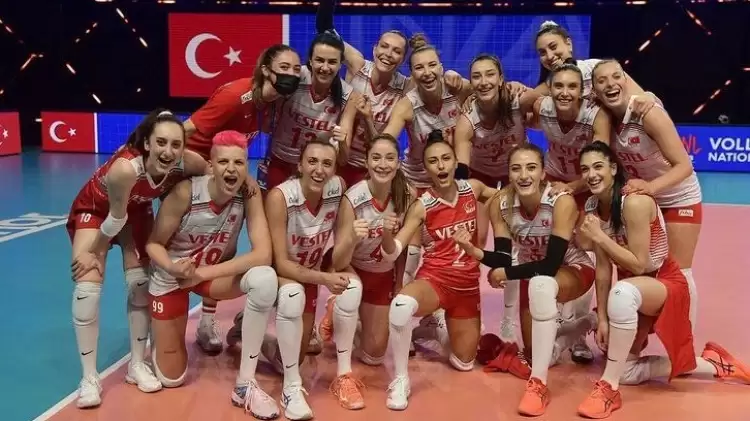 A Milli Kadın Voleybol Takımı 3'te 3 yaptı