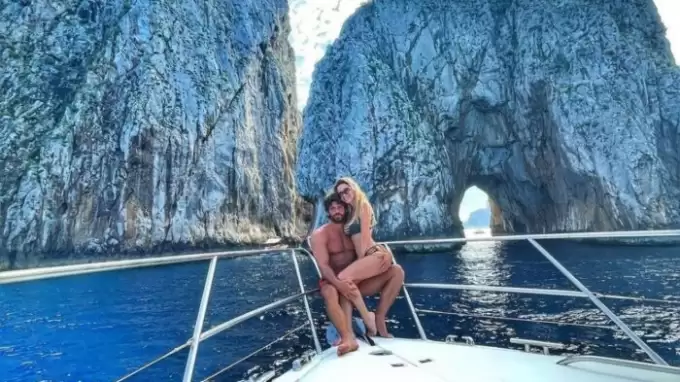 Can Yaman, sevgilisi Diletta Leotta ile tatilde