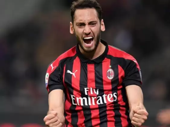 Premier Lig devi, Hakan Çalhanoğlu için teklifini yaptı