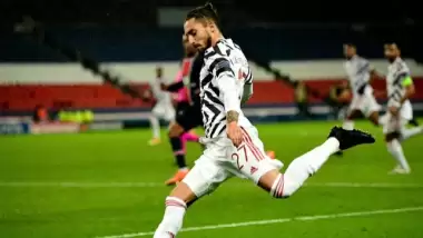 Yol ayrımındaki Alex Telles kararını açıkladı!