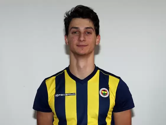 Fenerbahçe, genç oyuncuyu kiraladı
