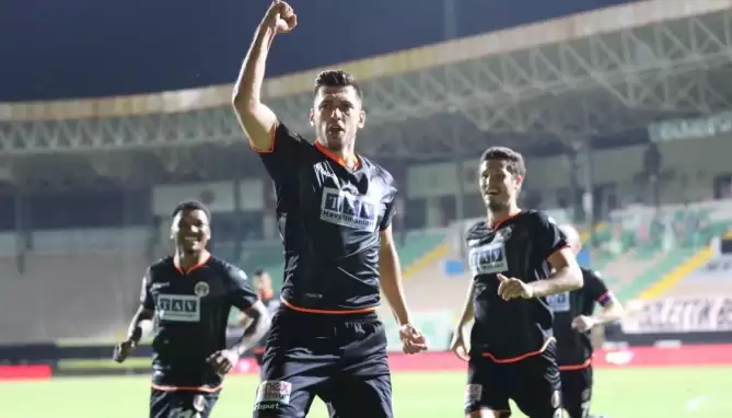 Altay'da Korcan ve Ceyhun gelişmesi