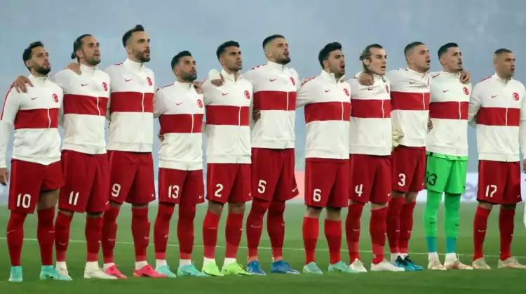 TRT’de spiker gafları bitmiyor! Türkiye-Galler maçında şaşırtan yorumlar