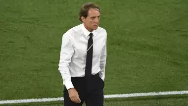 Mancini’den maç sonu anlamlı mesaj: Kovid nedeniyle acı çeken...