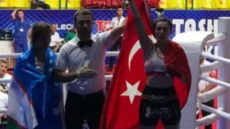 Milli kick boksçu Şengür, Özbekistan’da gururlandırdı