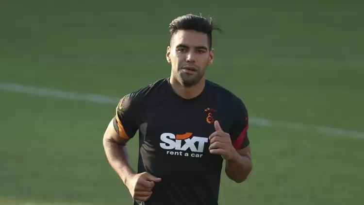 Falcao takıma katıldı, Terim idaresinde yeni sezonun ilk idmanına çıktı