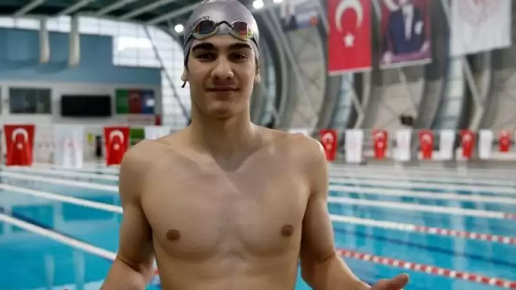 Milli yüzücü Yiğit Aslan'dan yeni Türkiye rekoru!