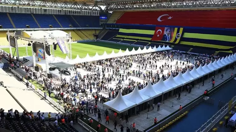 Fenerbahçe kongresinde tartışma! 'Bedavacılar'