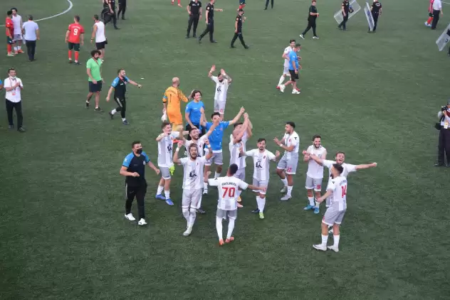 Isparta Emrespor çeyrek finale yükseldi