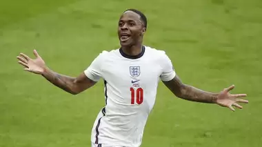 Sterling, Lineker'in rekoruna ortak oldu