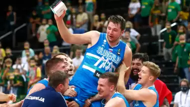 Luka Doncic şov yaptı, Slovenya Tokyo biletini aldı