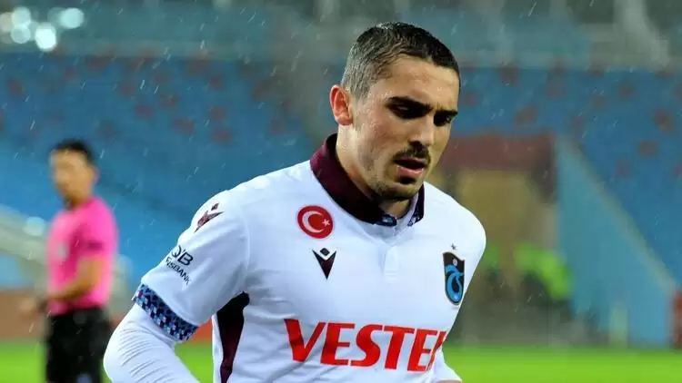 Trabzonspor’da Abdülkadir Ömür sakatlandı, sedyeyle oyundan çıktı!