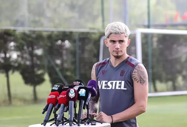 Berat Özdemir'den Trabzonspor itirafı: "Ayaklarım titremişti"