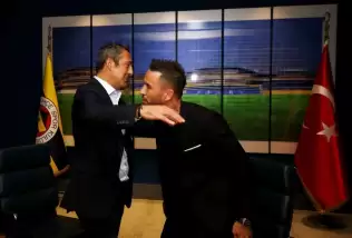 Gökhan Gönül, Fenerbahçe'ye veda etti